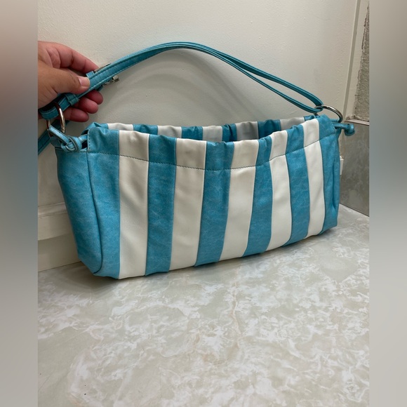 OKPTA Striped Turquoise and White Women's Bag cinches GUC rare and vintage style - Picture 4 of 13